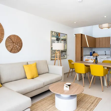 Villa Paraiso De Jil - Stunning Brand New 3 Bed !